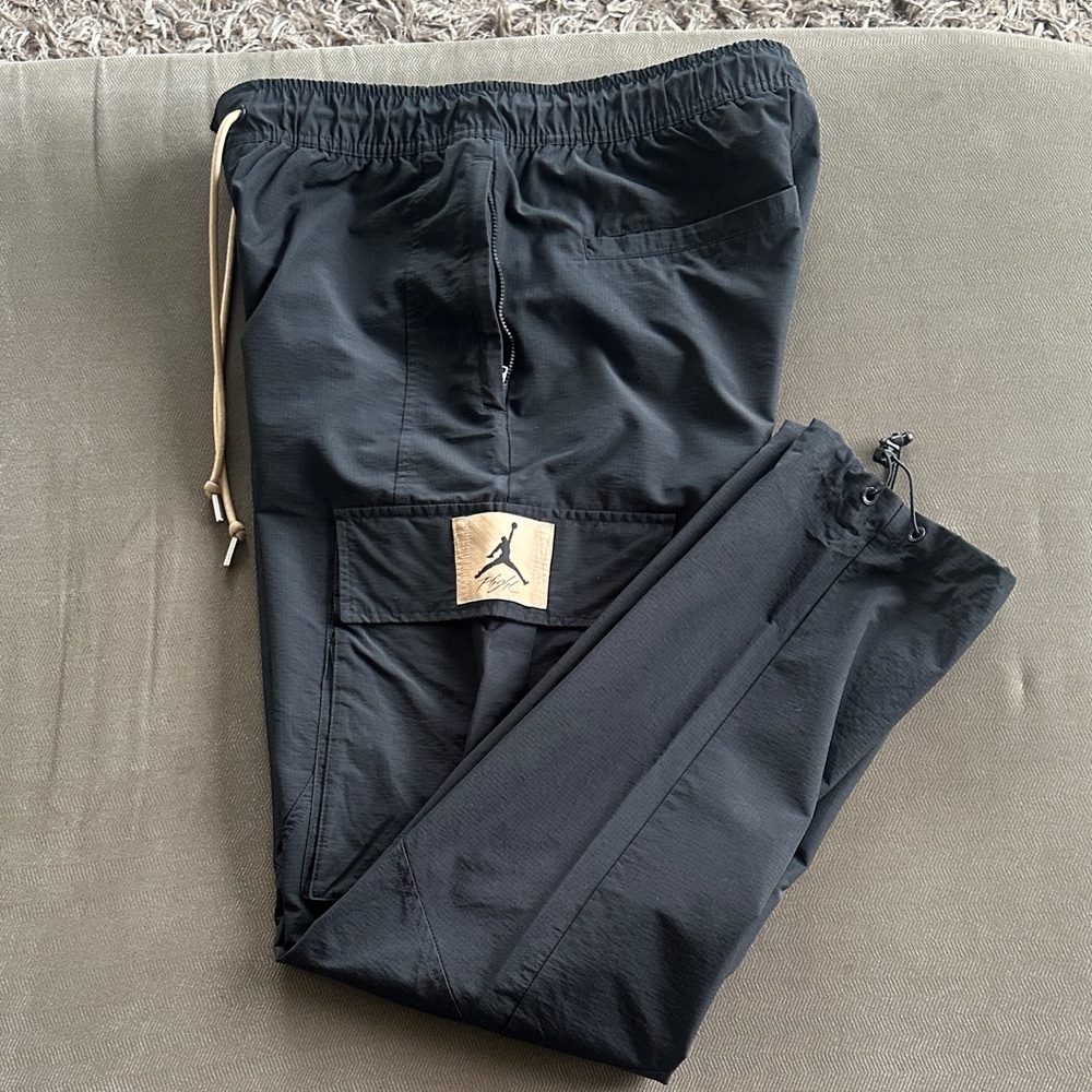 Jordan Men's Black Cargo Pants - Picture 3 of 3